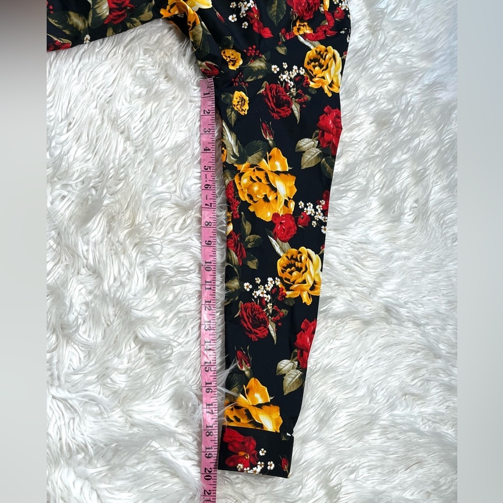 Paisley & Gray Slim Fit Tab Collar Black All Over Print Roses Club Shirt - Picture 14 of 14